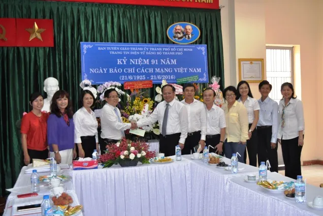 Trang tin điện tử Đảng bộ TPHCM cần xây dựng giao diện hiện đại