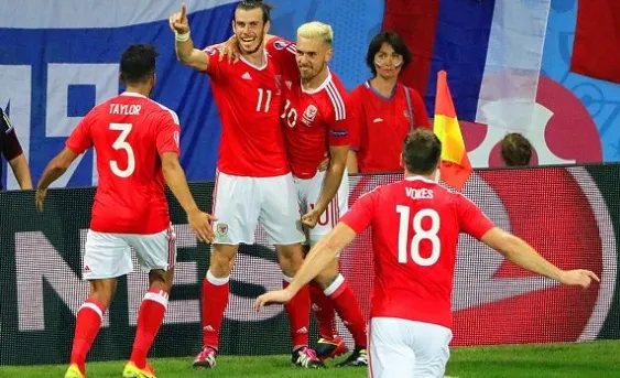 3 bàn thắng của Xứ Wales tiễn Nga về nước