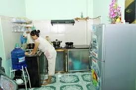 Thuê người giúp việc làm sao cho đúng luật ?