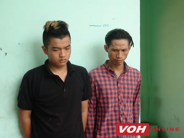 TPHCM: 2 tên cướp sa lưới vì tin nhắn của nạn nhân