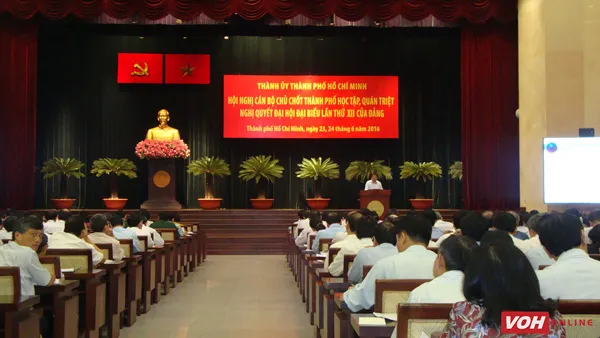 Bí thư Thành ủy Đinh La Thăng: “Tuyệt đối tránh xa căn bệnh qua loa, hình thức, hời hợt”