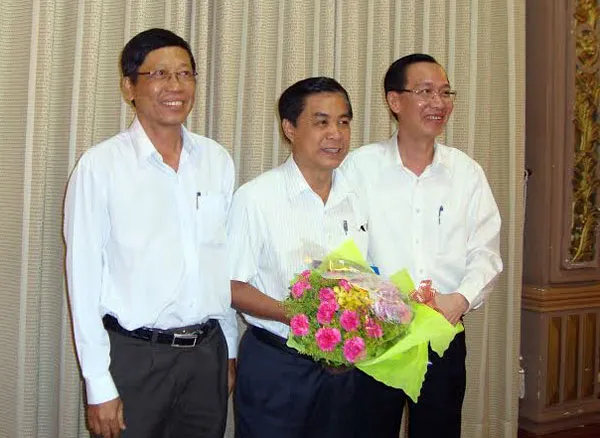Thành phố trao quyết định nhân sự