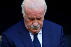 Vicente del Bosque từ chức HLV tuyển Tây Ban Nha
