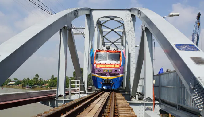Cầu Ghềnh mới chính thức khánh thành
