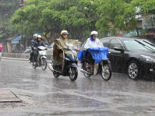 Bắc Bộ tiếp tục có mưa to, Nam Bộ chiều tối có mưa rào