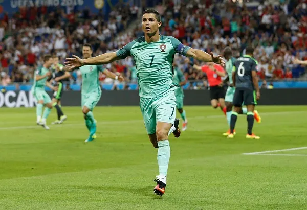 Kết quả bóng đá ngày 7/7: Ronaldo bùng nổ, Bồ Đào Nha hùng dũng tiến vào chung kết