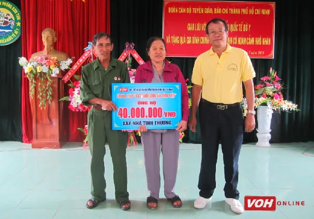 VOH trao tặng nhà tình thương tại vùng Cửa khẩu quốc tế Bờ Y tỉnh Kon Tum