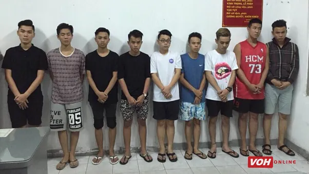 Đã bắt nhóm côn đồ tấn công người ngay trung tâm TP
