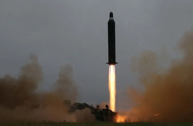 Triều Tiên dọa đáp trả lá chắn THAAD bằng “phản ứng vật chất”