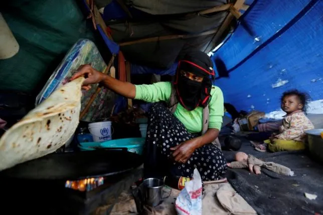 Yemen đối mặt với nạn đói do tiền ngân hàng bị đóng băng