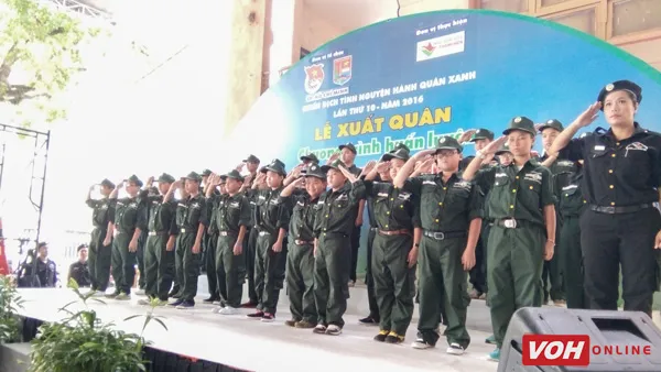 Chúng em học làm chiến sĩ công an nhân dân