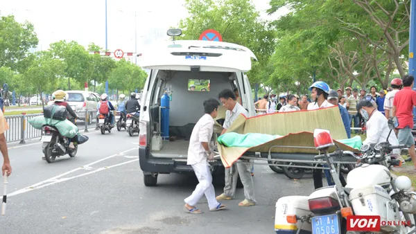 Cứu cháu dưới kênh Tàu Hủ, cả ông cháu tử vong