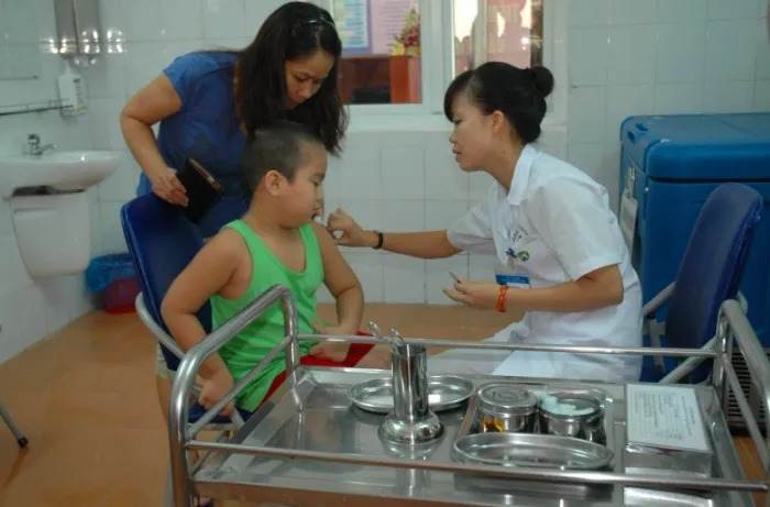 Điểm tin 24 giờ - 15/7/2016: Cấp miễn phí 10.000 liều vaccine phòng dịch bạch hầu cho Bình Phước 