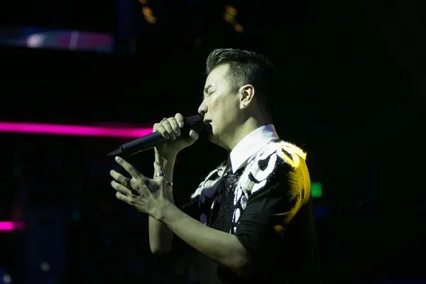 Mr Đàm: “Đời tôi chưa bao giờ hạnh phúc…”