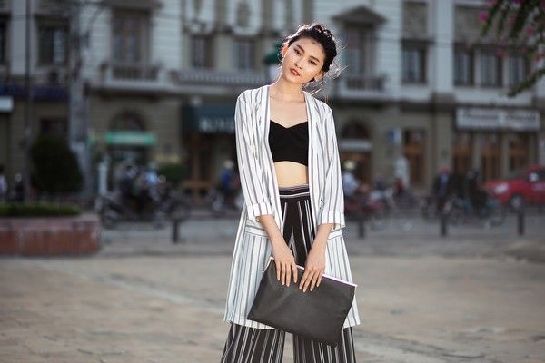 Ngắm Kim Nhung điệu đà với street style ngày hè
