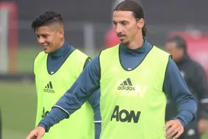 Zlatan Ibrahimovic ra mắt trận Manchester United đấu với Galatasaray