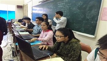 Thí sinh chuộng nộp hồ sơ trực tiếp tại trường