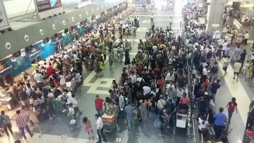 Những ảnh hưởng đầu tiên từ cơn bão Nida