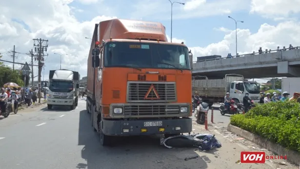 Nam thanh niên bị xe container cuốn vào gầm tử vong