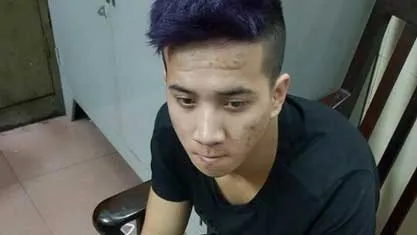 Mải “bắt Pokémon”, một cô gái bị giật iPhone