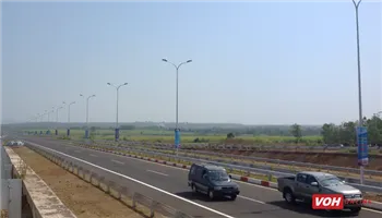 Cần tập trung đồng bộ kết cấu hạ tầng