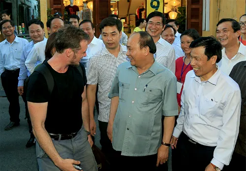 Thủ tướng xin lỗi việc đoàn xe công đi vào phố cổ Hội An