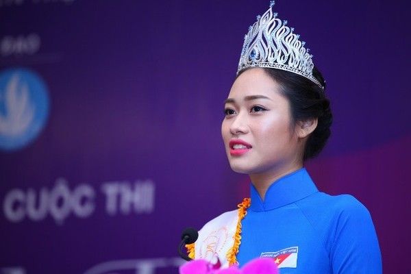 Nữ sinh viên Việt Nam duyên dáng 2016: Không nhận thí sinh dao kéo