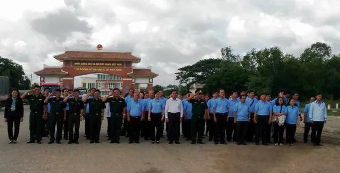 Mặt trận Tổ quốc VN TPHCM tuyên truyền về tình hình cắm mốc biên giới tỉnh Long An
