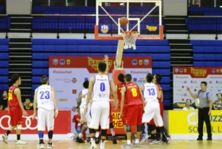 Hanoi Buffaloes thêm lần nữa đánh bại chủ nhà Saigon Heat