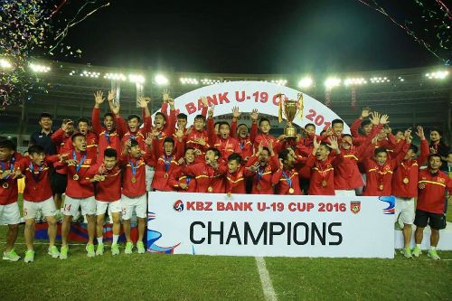 U19 Việt Nam vô địch giải Tứ hùng