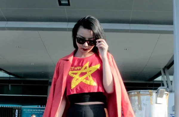 Lại Thanh Hương diện áo cờ đỏ sao vàng sang Trung Quốc dự Miss All Nation 2016