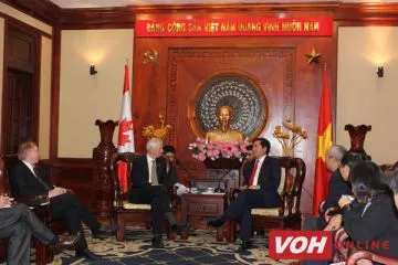 Bí thư Thành ủy TPHCM tiếp Bộ trưởng Ngoại giao Canada
