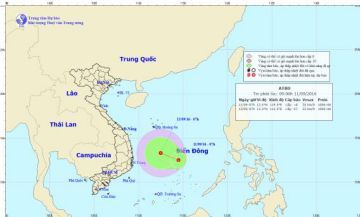 Áp thấp trên biển Đông, Bắc Bộ có mưa dông