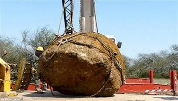 Tìm thấy thiên thạch “khủng” nặng 30 tấn tại Argentina