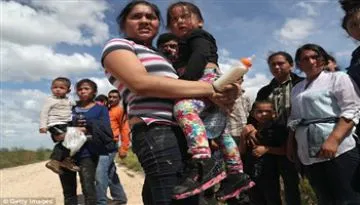 ​Mexico “đòi” xây tường rào ngăn người nhập cư