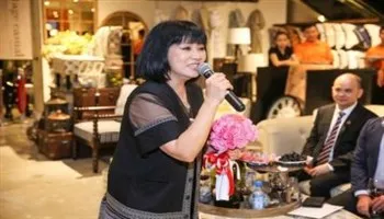 Cẩm Vân – Khắc Triệu ngọt ngào khi hát cùng nhau  