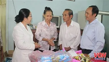 Lãnh đạo TP thăm người cao tuổi hoàn cảnh khó khăn