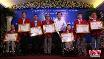 TPHCM trao thưởng hơn 4 tỷ đồng cho các đội tuyển, HLV, VĐV xuất sắc 2016