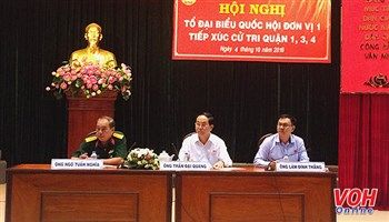 Chủ tịch nước Trần Đại Quang tiếp xúc cử tri TPHCM