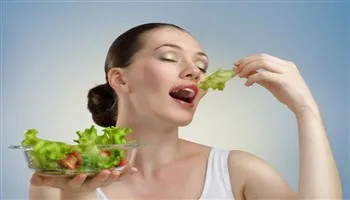 Chị em phụ nữ nên bổ sung 7 loại Vitamin 2 trong 1 này
