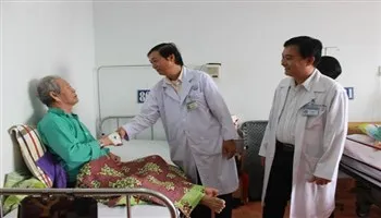 Bệnh viện Trưng Vương: can thiệp thuyên tắc động mạch tiền liệt tuyến, không cần phẫu thuật