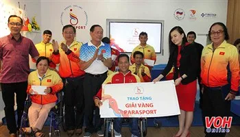 Trao thưởng cho các VĐV khuyết tật Việt Nam dự Paralympic 2016