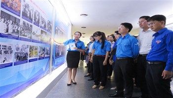 Triển lãm ảnh “Tôi yêu Tổ quốc tôi”