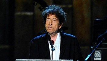 Nhạc sĩ gạo cội Bob Dylan được vinh danh giải Nobel Văn học năm 2016