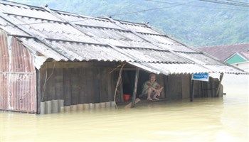 Tập trung khắc phục mưa lũ tại miền Trung và ứng phó bão số 7