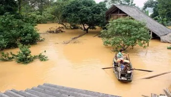 Chương trình ca nhạc gây quỹ “Thương về miền Trung”