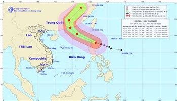 Bão Haima mạnh cấp 15 hoạt động gần biển Đông