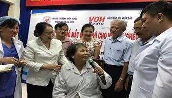 VOH tài trợ ca mổ mắt thứ 500 ngàn cho người nghèo