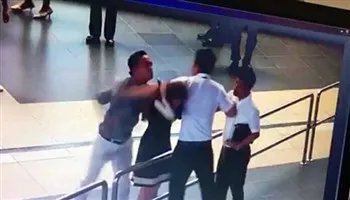 Cho nghỉ việc thanh tra giao thông trong clip đánh nhân viên hàng không
