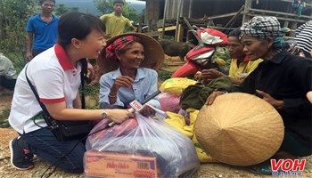 VOH trao tặng 1500 phần quà cho đồng bào vùng lũ Quảng Bình